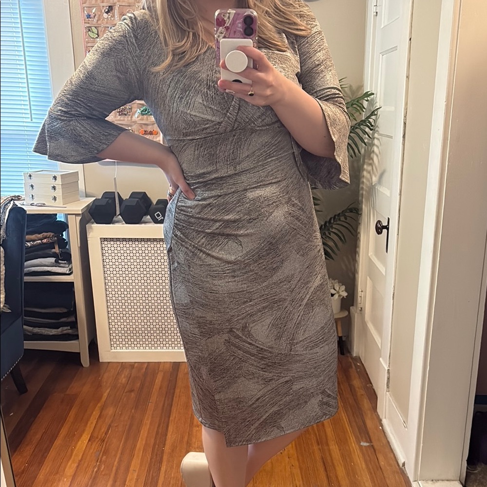 💚 Connected Apparel Metallic Dress